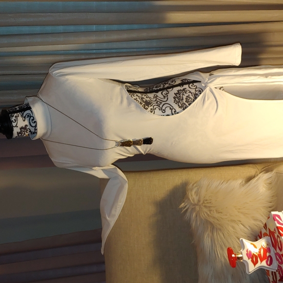 White sexy side cutout - Picture 3 of 11